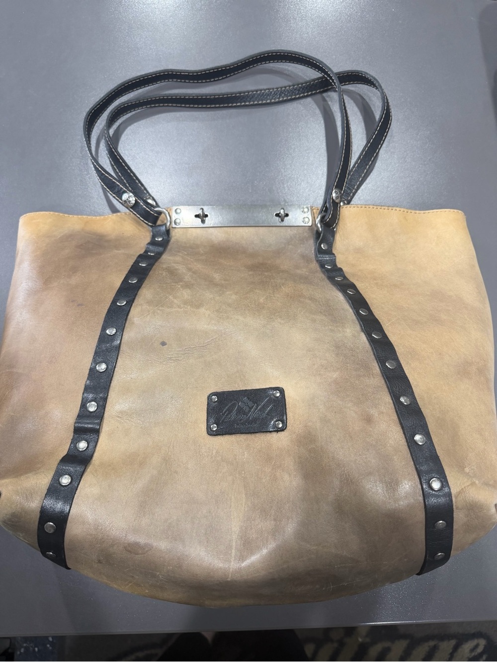 Leather tote